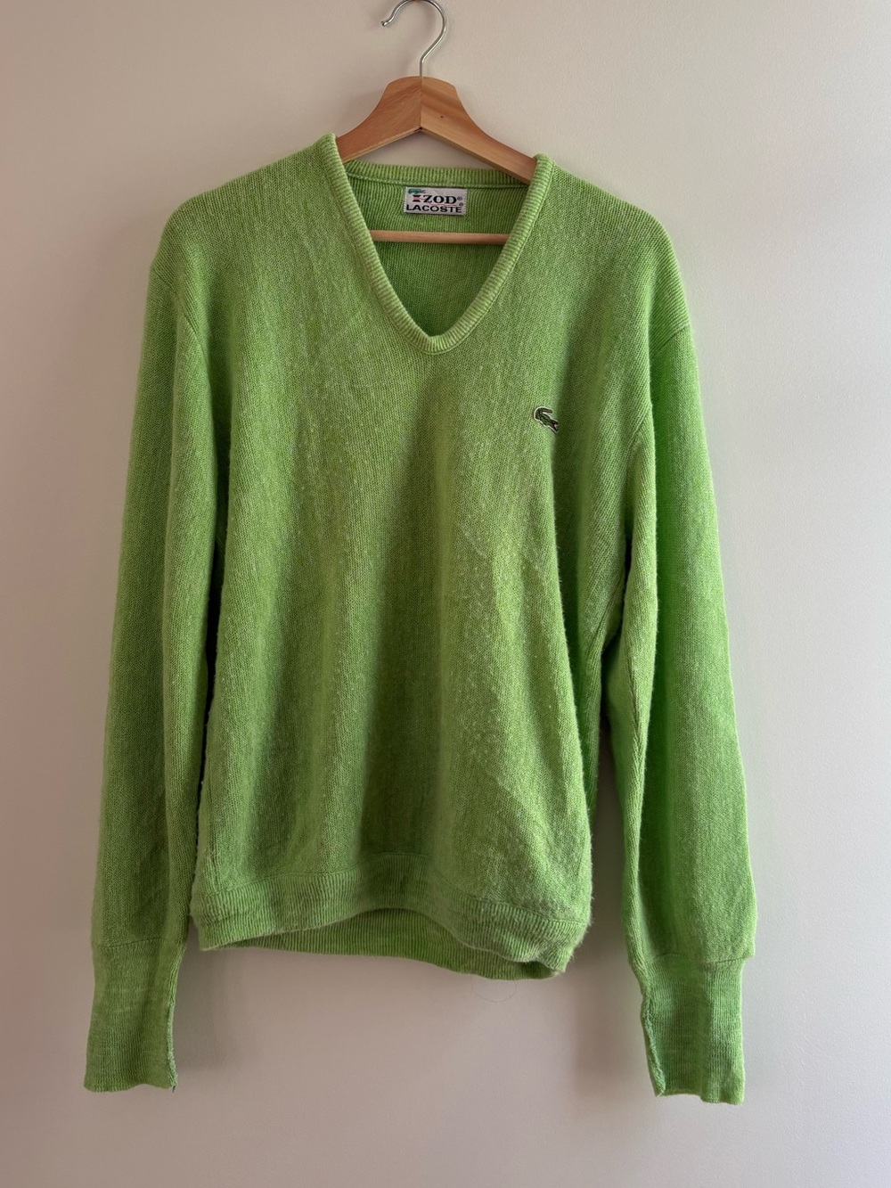 Vintage IZOD Lacoste Men’s V-Neck Sweater in Neon Green